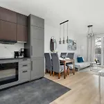 Lägenhet Modern & Functional With Air Conditioning And Balcony By Renters Kołobrzeg