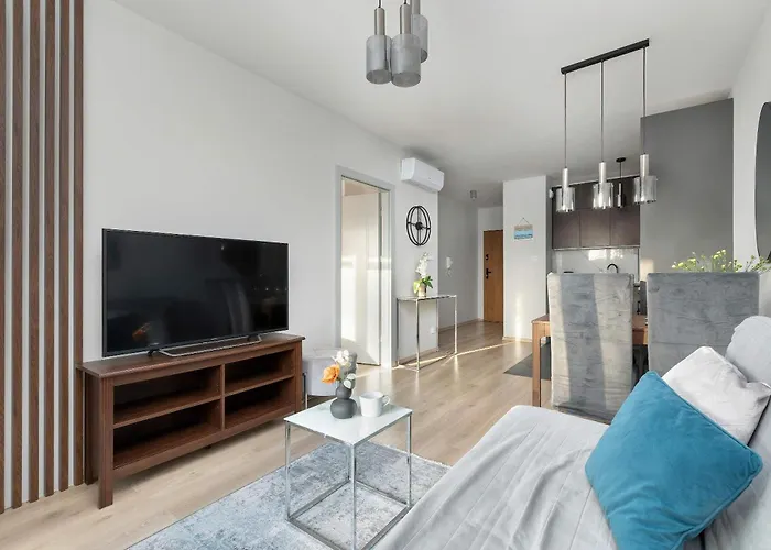 Modern & Functional With Air Conditioning And Balcony By Renters * Kolobrzeg