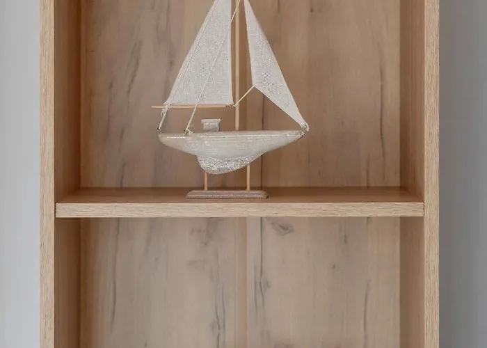 Modern & Functional With Air Conditioning And Balcony By Renters Apartment Kolobrzeg